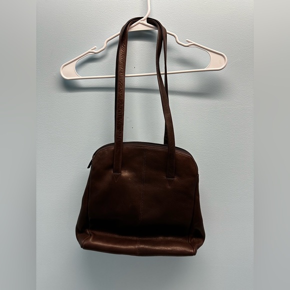 Women’s Wilson Brown Genuine Leather Over The Shoulder Handbag Purse Pockets - Picture 1 of 9